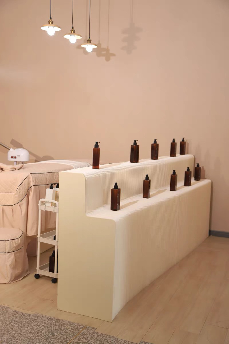 Booth Nakajima Display-Ständer – Home Decor Store Bewertung und Preis