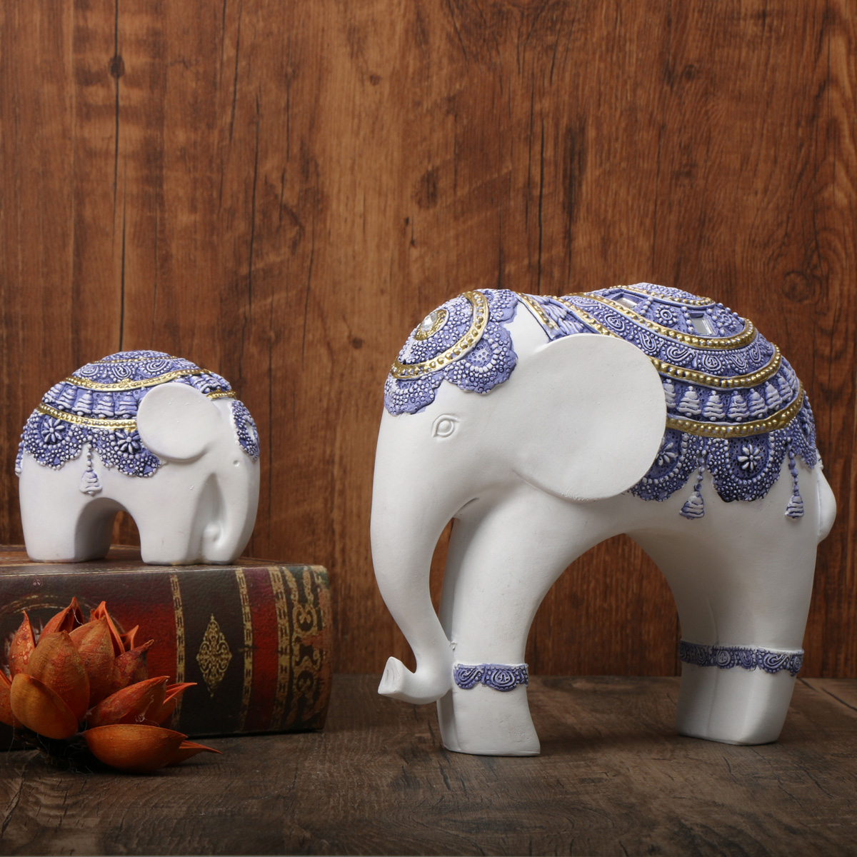 Blaue und weiße Elefanten-Skul – Home Decor Brand Bewertung und Preis